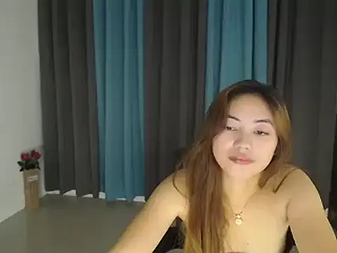 Snapshot of babydenxx69 chatting on 02.15.26 babydenxx69 online show from 02.15.26