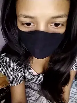 Snapshot of Naina-hott chatting on 02.26.26 Naina-hott online show from 02.26.26