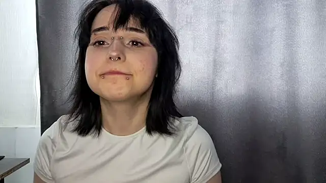 Snapshot of PureSofia chatting on 03.19.26 PureSofia online show from 03.19.26