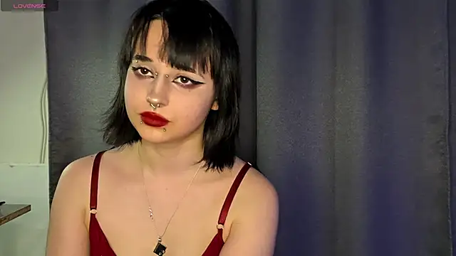 Snapshot of PureSofia chatting on 04.10.26 PureSofia online show from 04.10.26