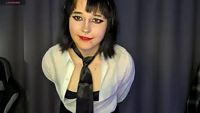 Snapshot of PureSofia chatting on 04.11.26 PureSofia online show from 04.11.26