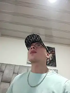 Snapshot of Emmanuel_Lust chatting on 02.17.26 Emmanuel Lust online show from 02.17.26