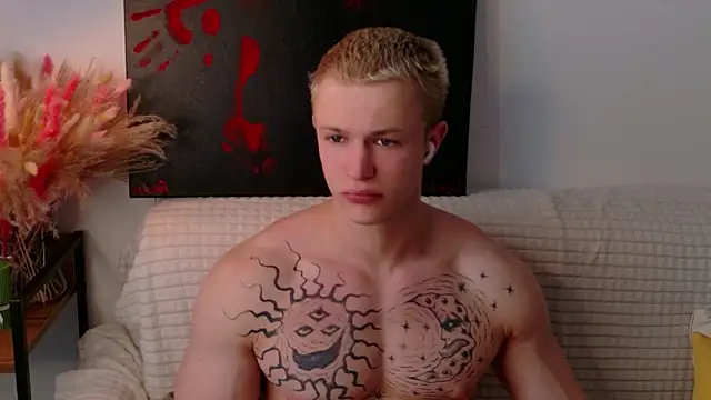 Snapshot of SterlingNoir chatting on 02.16.26 SterlingNoir online show from 02.16.26