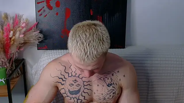 Snapshot of SterlingNoir chatting on 02.19.26 SterlingNoir online show from 02.19.26