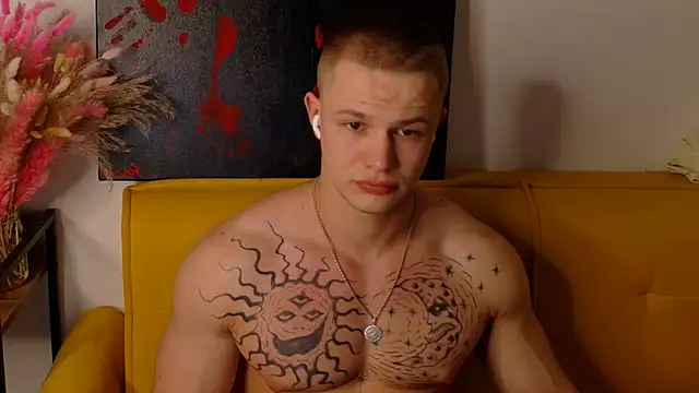 SterlingNoir online show from 04.01.26