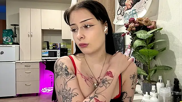 Snapshot of annicefeel chatting on 02.24.26 annicefeel online show from 02.24.26