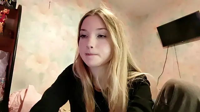 TiaBIanks online show from 04.08.26