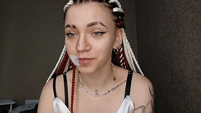 Snapshot of ShayneMilush chatting on 04.01.26 ShayneMilush online show from 04.01.26