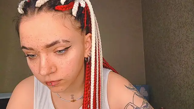 Snapshot of ShayneMilush chatting on 04.10.26 ShayneMilush online show from 04.10.26