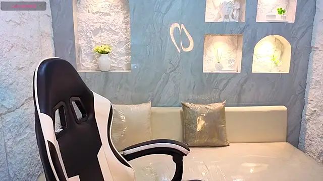 Catalina Tx  online show from 02.10.26