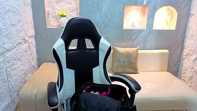 Catalina Tx  online show from 02.21.26