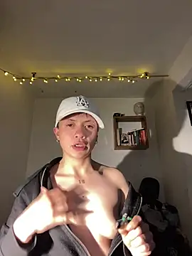 Snapshot of SimonMasseel chatting on 02.21.26 SimonMasseel online show from 02.21.26