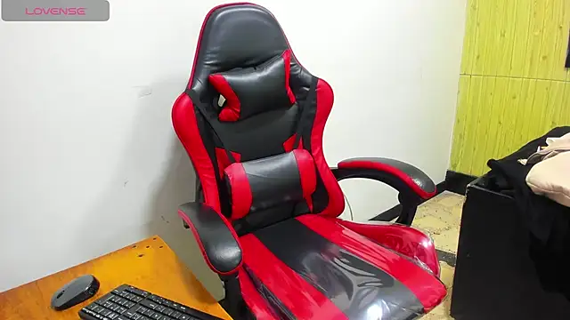 peachy hot online show from 04.05.26