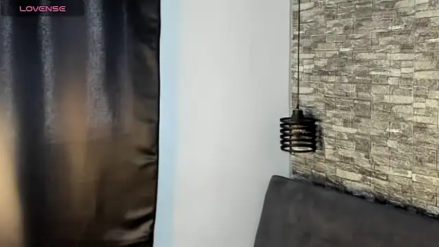 ASHLEY COLLINS1 online show from 03.04.26