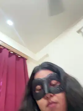 raavigirl online show from 04.04.26