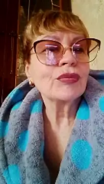Snapshot of SophieBurns chatting on 04.12.26 SophieBurns online show from 04.12.26