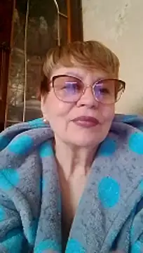 Snapshot of SophieBurns chatting on 04.20.26 SophieBurns online show from 04.20.26