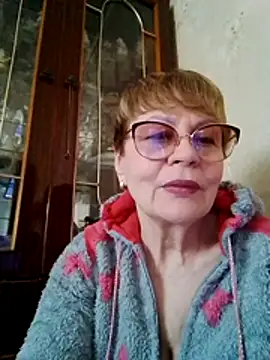 Snapshot of SophieBurns chatting on 04.24.26 SophieBurns online show from 04.24.26