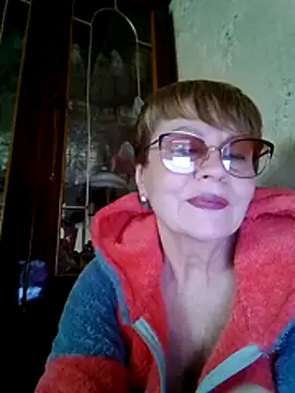 Snapshot of SophieBurns chatting on 04.25.26 SophieBurns online show from 04.25.26