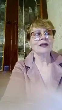 Snapshot of SophieBurns chatting on 05.12.26 SophieBurns online show from 05.12.26