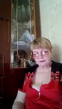 Snapshot of SophieBurns chatting on 06.18.26 SophieBurns online show from 06.18.26