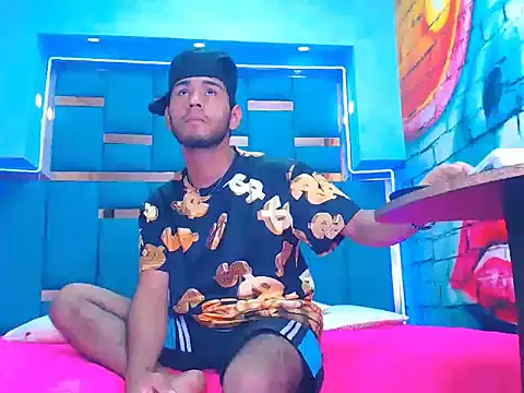 warmNoah online show from 03.10.26