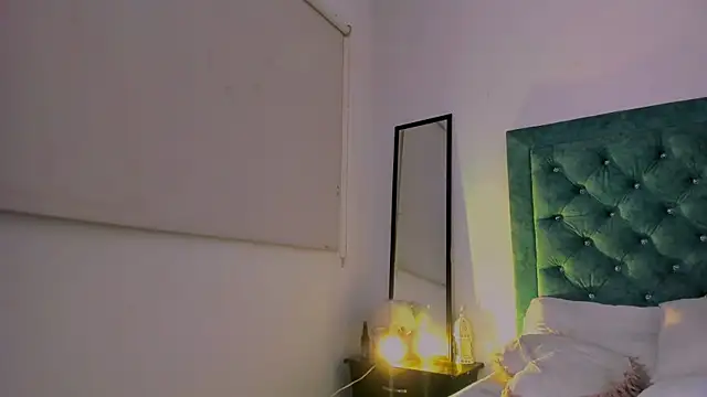 Snapshot of LatinoDark chatting on 02.28.26 LatinoDark online show from 02.28.26