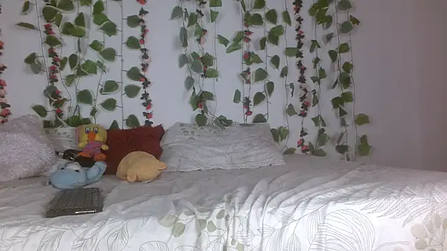 Snapshot of karolsweetvagi chatting on 06.22.26 karolsweetvagi online show from 06.22.26