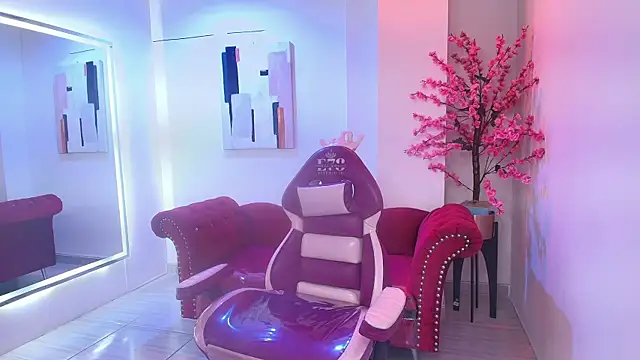 Alanna  scott online show from 04.24.26