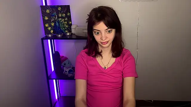 Snapshot of CassyVixen chatting on 04.19.26 CassyVixen online show from 04.19.26