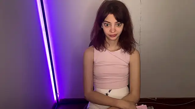 Snapshot of CassyVixen chatting on 04.21.26 CassyVixen online show from 04.21.26