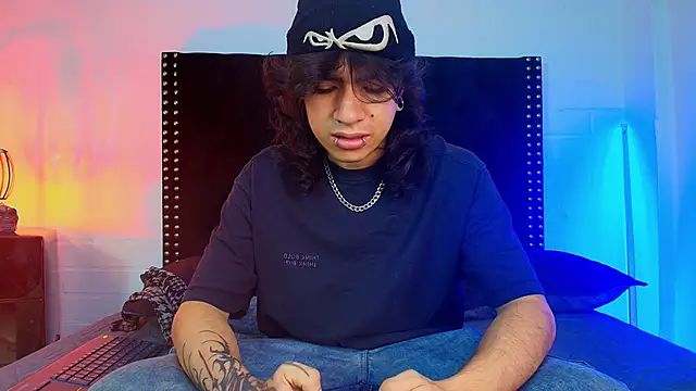 Snapshot of Axell_Kussh chatting on 02.21.26 Axell Kussh online show from 02.21.26