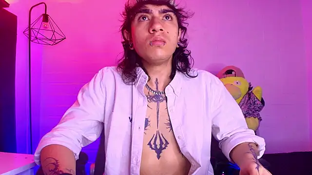 Axell Kussh online show from 03.07.26