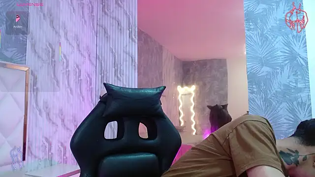 Snapshot of estefan_tay chatting on 02.10.26 estefan tay online show from 02.10.26