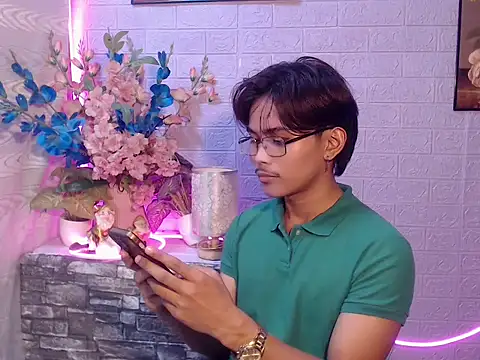 Snapshot of twink_ivanxxxx chatting on 07.22.26 twink ivanxxxx online show from 07.22.26