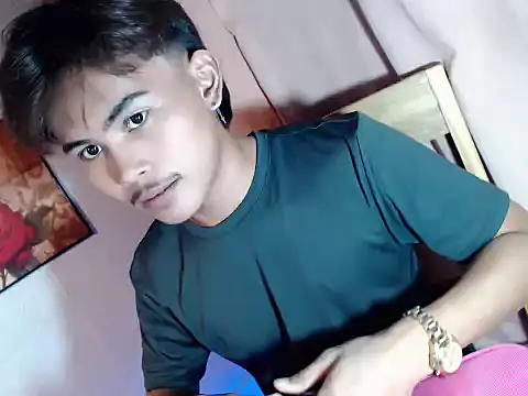 Snapshot of twink_ivanxxxx chatting on 07.25.26 twink ivanxxxx online show from 07.25.26