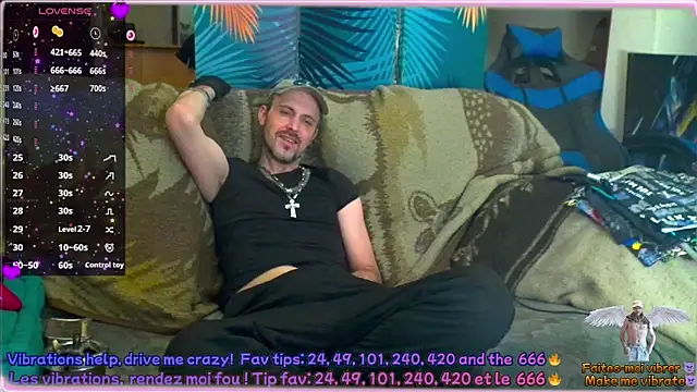 Snapshot of SwatRocShy chatting on 02.26.26 SwatRocShy online show from 02.26.26