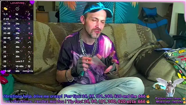 Snapshot of SwatRocShy chatting on 02.27.26 SwatRocShy online show from 02.27.26