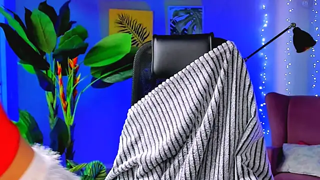 Snapshot of KrisWillis chatting on 02.10.26 KrisWillis online show from 02.10.26