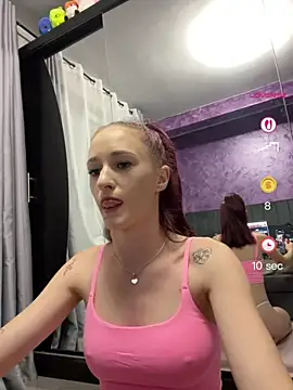 Snapshot of Roxyfoxyyy chatting on 07.10.26 Roxyfoxyyy online show from 07.10.26