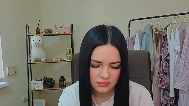 Snapshot of JenniferHowardd chatting on 02.10.26 JenniferHowardd online show from 02.10.26