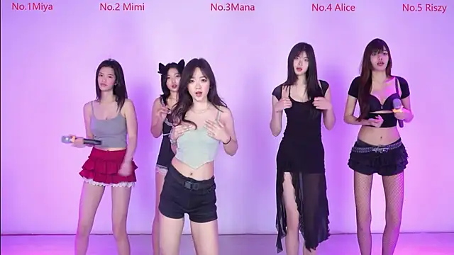 Snapshot of Velvet-girl chatting on 02.13.26 Velvet-girl online show from 02.13.26