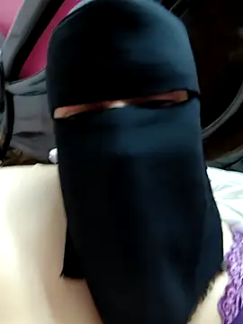 Snapshot of Warda_Egy chatting on 04.02.26 Warda Egy online show from 04.02.26