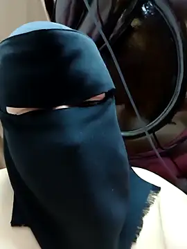 Snapshot of Warda_Egy chatting on 04.11.26 Warda Egy online show from 04.11.26