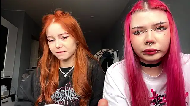 Snapshot of Veldenga chatting on 02.11.26 Veldenga online show from 02.11.26