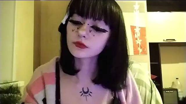 Snapshot of SmilingPatent chatting on 02.06.26 SmilingPatent online show from 02.06.26