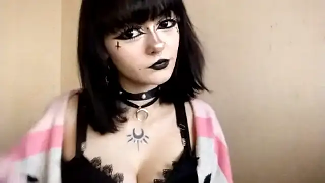 Snapshot of SmilingPatent chatting on 02.15.26 SmilingPatent online show from 02.15.26