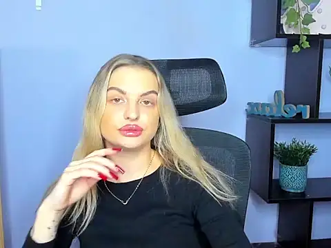 Snapshot of BlankaXCute chatting on 02.16.26 BlankaXCute online show from 02.16.26