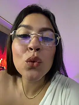 VictoriaWish online show from 04.15.26