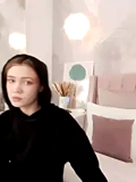 StacyHicks online show from 04.14.26